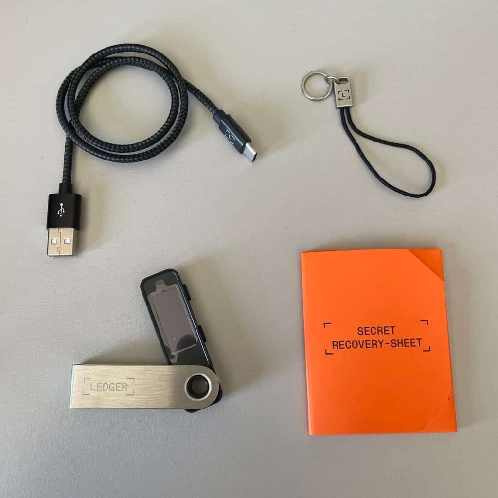 Ledger Nano S Plus Oxidate Green 19 Комплектация Ledger Nano S Plus