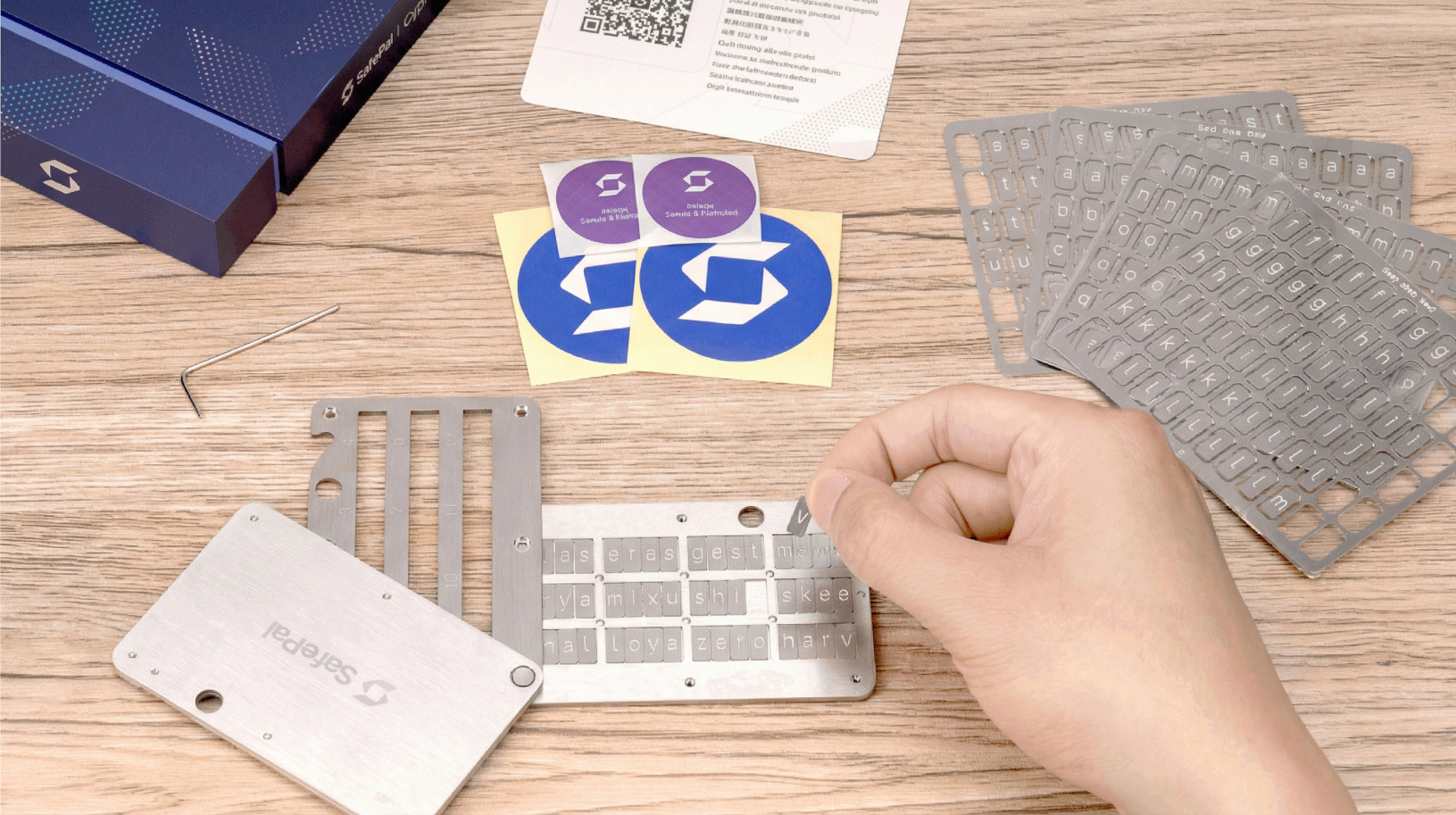 Safepal Cypher on desk with full complectation